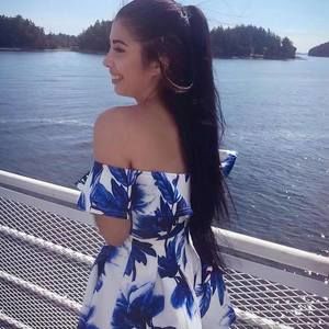 Meet your Posher, Courtney